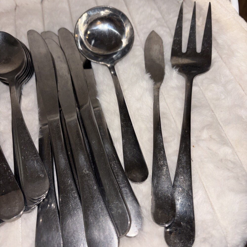54-Piece Heavyweight Arched Handle Glossy Stainless China Flatware Service Lot - Picture 4 of 16